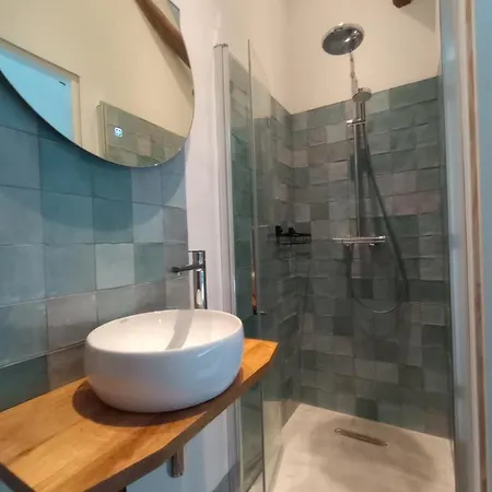 Suyder Cogge Couette-café Hem